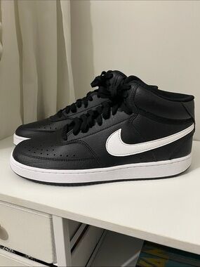 Nike Court Vision Mid Mens:(9)